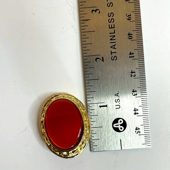 Vintage Red Lucite Panel Bracelet and Matching Clip Earrings Jewelry Set - Picture 9 of 10